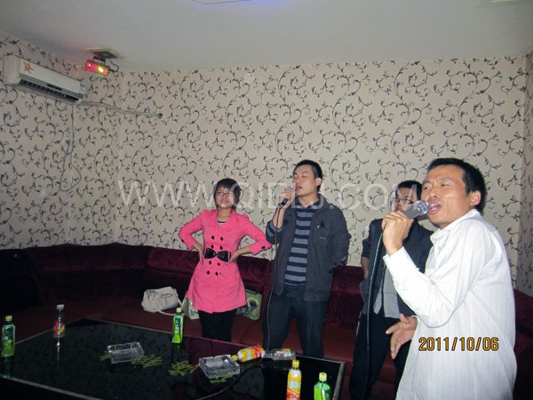 2011年10月，鄭州企鵝糧油機械有限公司--外貿(mào)部，十一國慶節(jié)團體活動！(圖1)