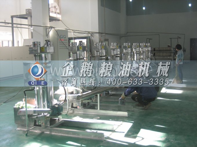 芝麻油壓榨處理設(shè)備，企鵝牌液壓榨油機勇于創(chuàng)新生產(chǎn)效率高(圖5)