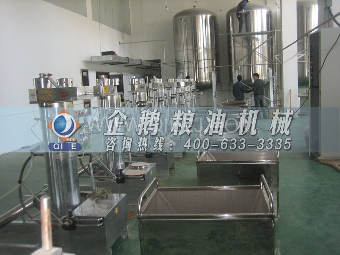 企鵝牌核桃油榨油設(shè)備，生產(chǎn)綠色健康油受大眾喜愛(ài)(圖5)